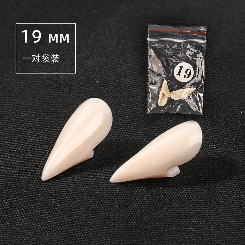 Vampire Fangs With Solid Glue