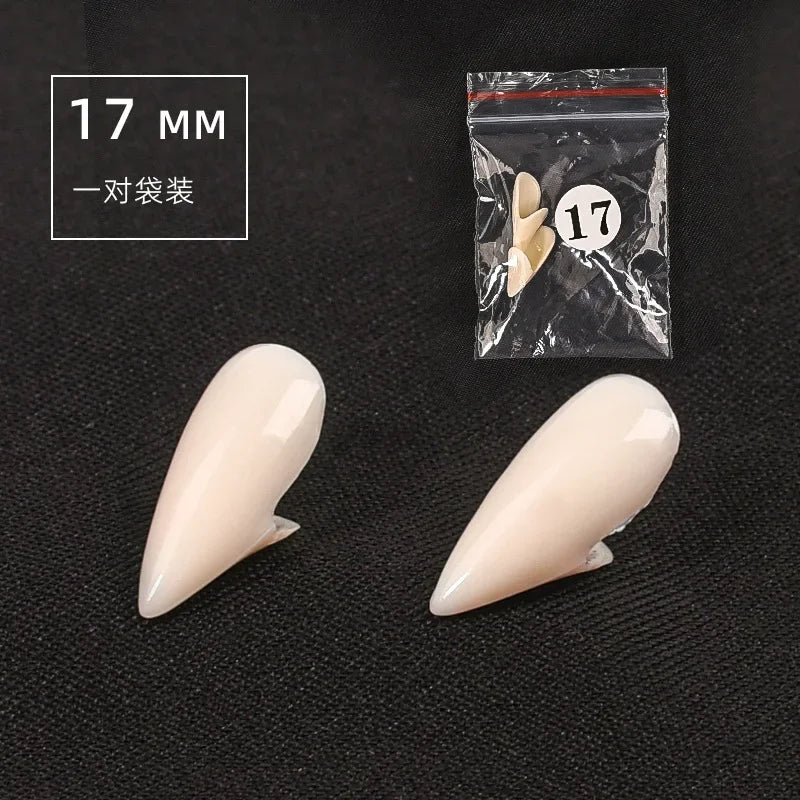 Vampire Fangs With Solid Glue